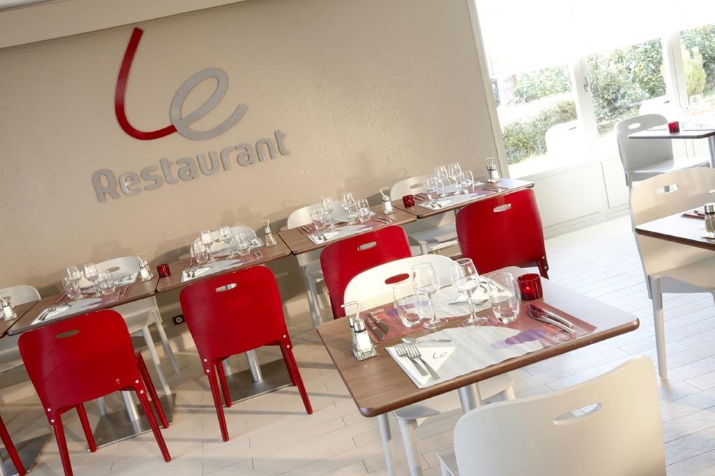Campanile Rouen Nord - Mont-Saint-Aignan Hotel Restoran foto